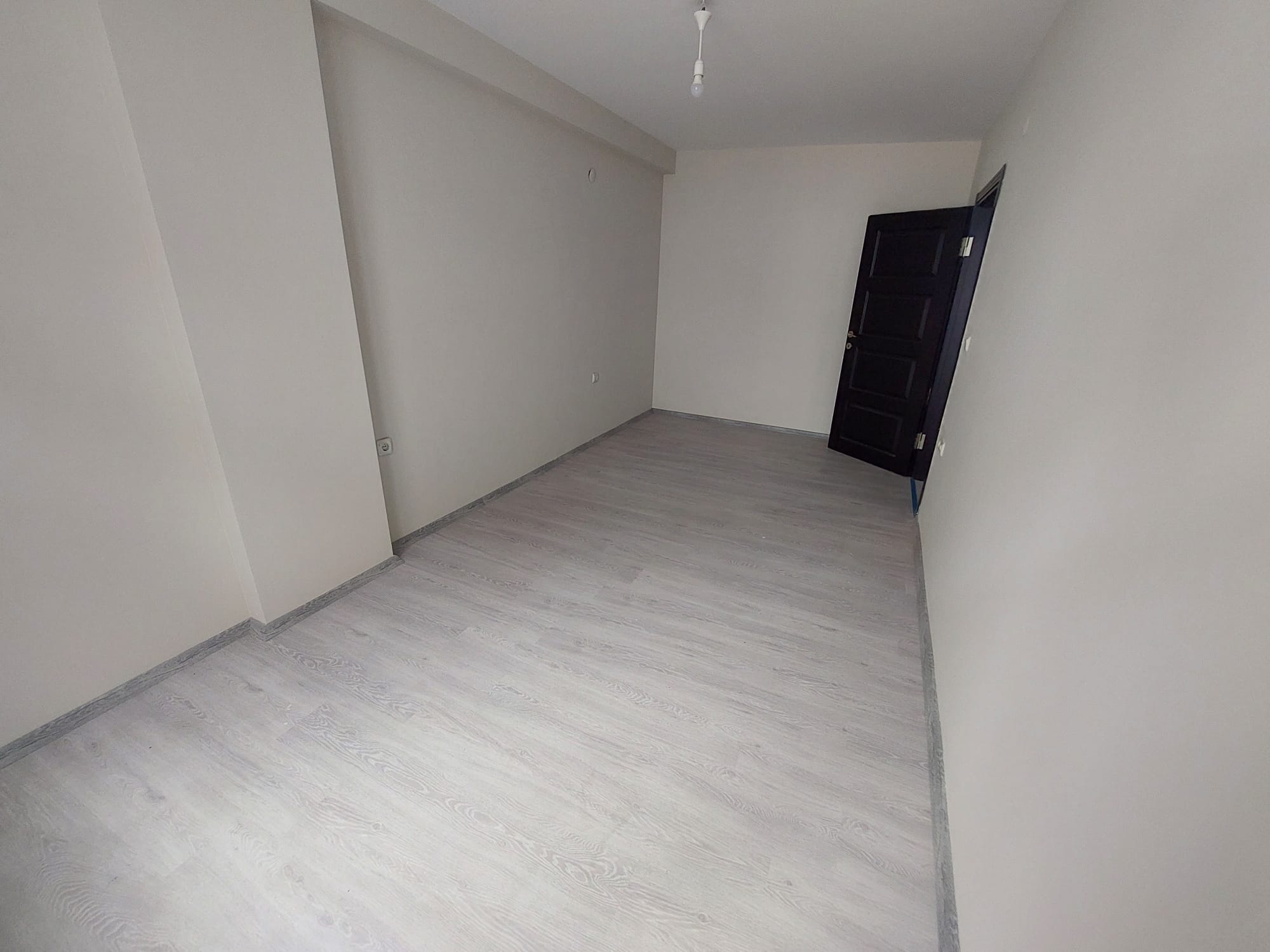 CUMHURİYET MAHALLESİNDE DENİZE ÇOK YAKIN 3+1 KİRALIK DAİRE